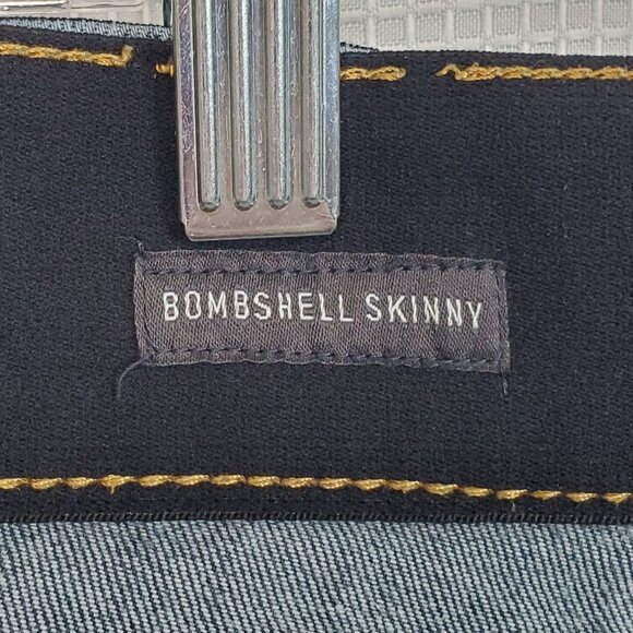 Torrid 16R Jeans Bombshell Skinny Dark Wash Stretch Denim Mid Rise Distressed - Picture 9 of 13